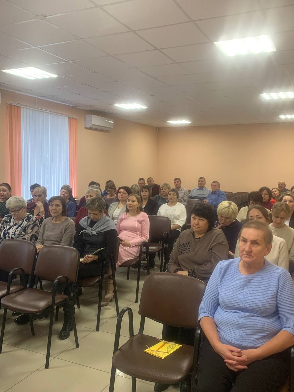 Заместитель Прокурора Атяшевского района Максагин В.С. провел обучение по работе с обращениями граждан в рамках Федерального закона № 59-ФЗ &quot;О порядке рассмотрения обращений граждан Российской Федерации&quot;.